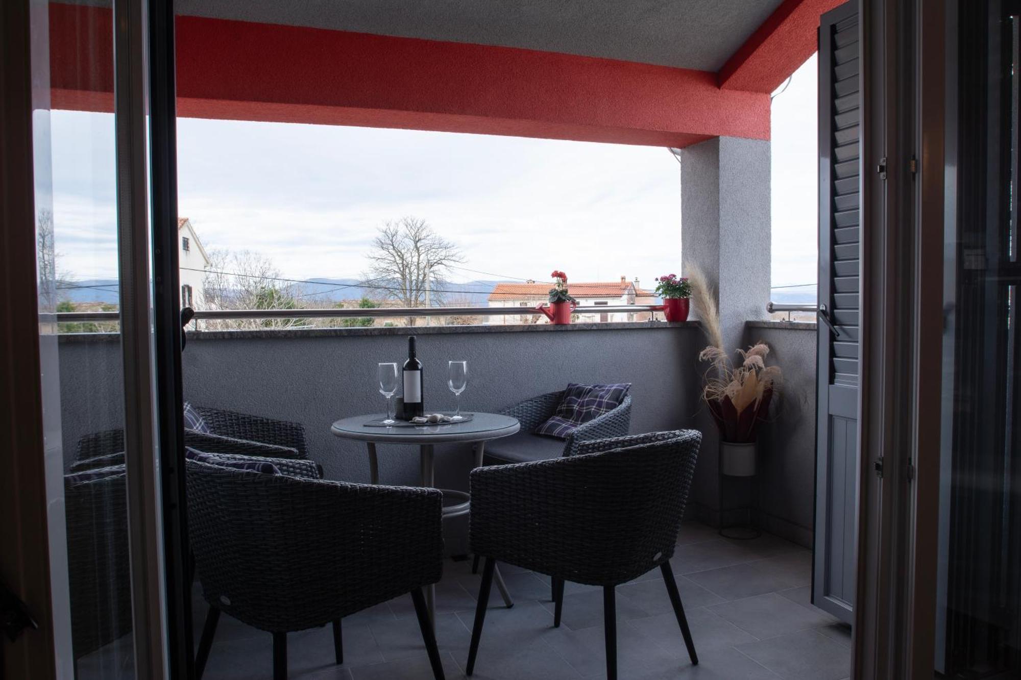 Nikka Apartments Малинська Екстер'єр фото